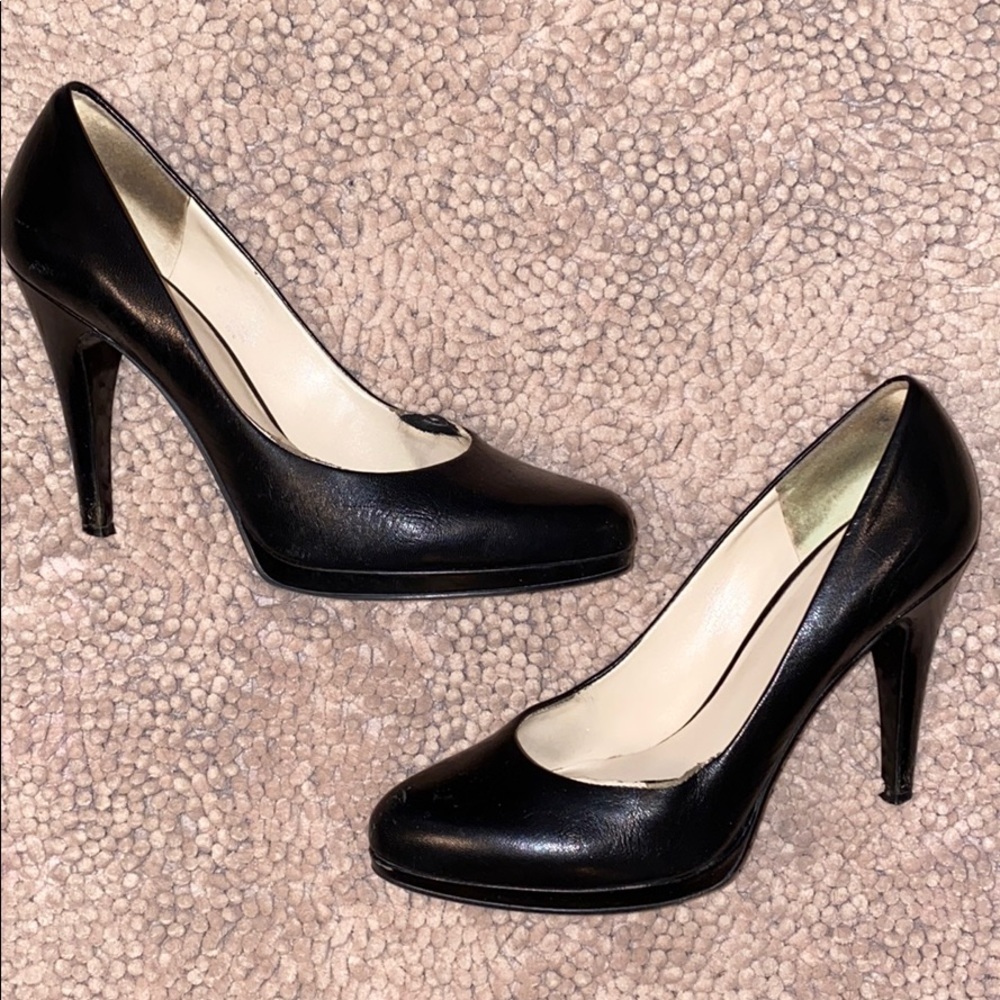 Nine West Black Pumps